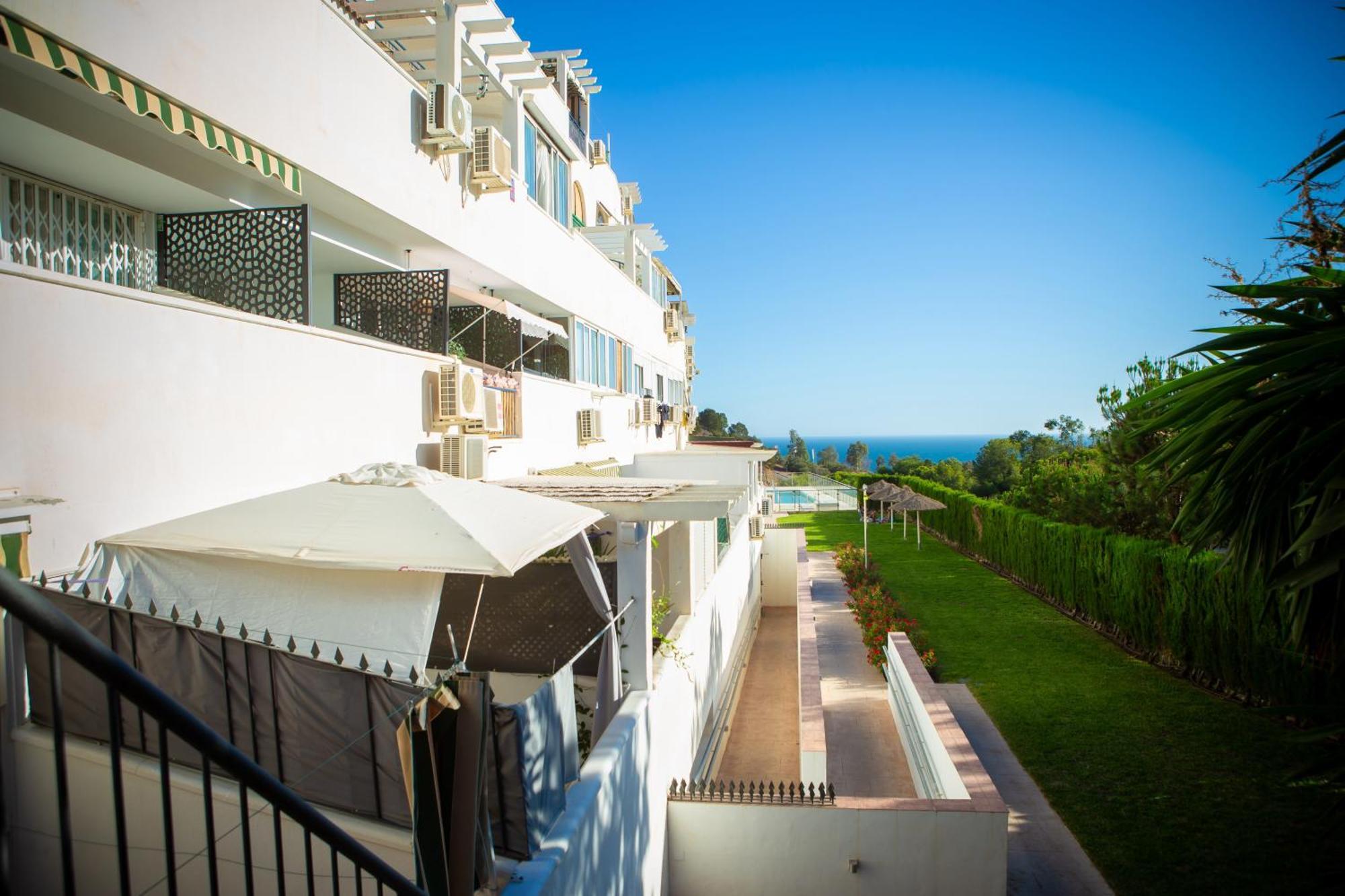 Benalhome - Tu Hogar Con Terraza Y Ducha Exterior Benalmádena Extérieur photo