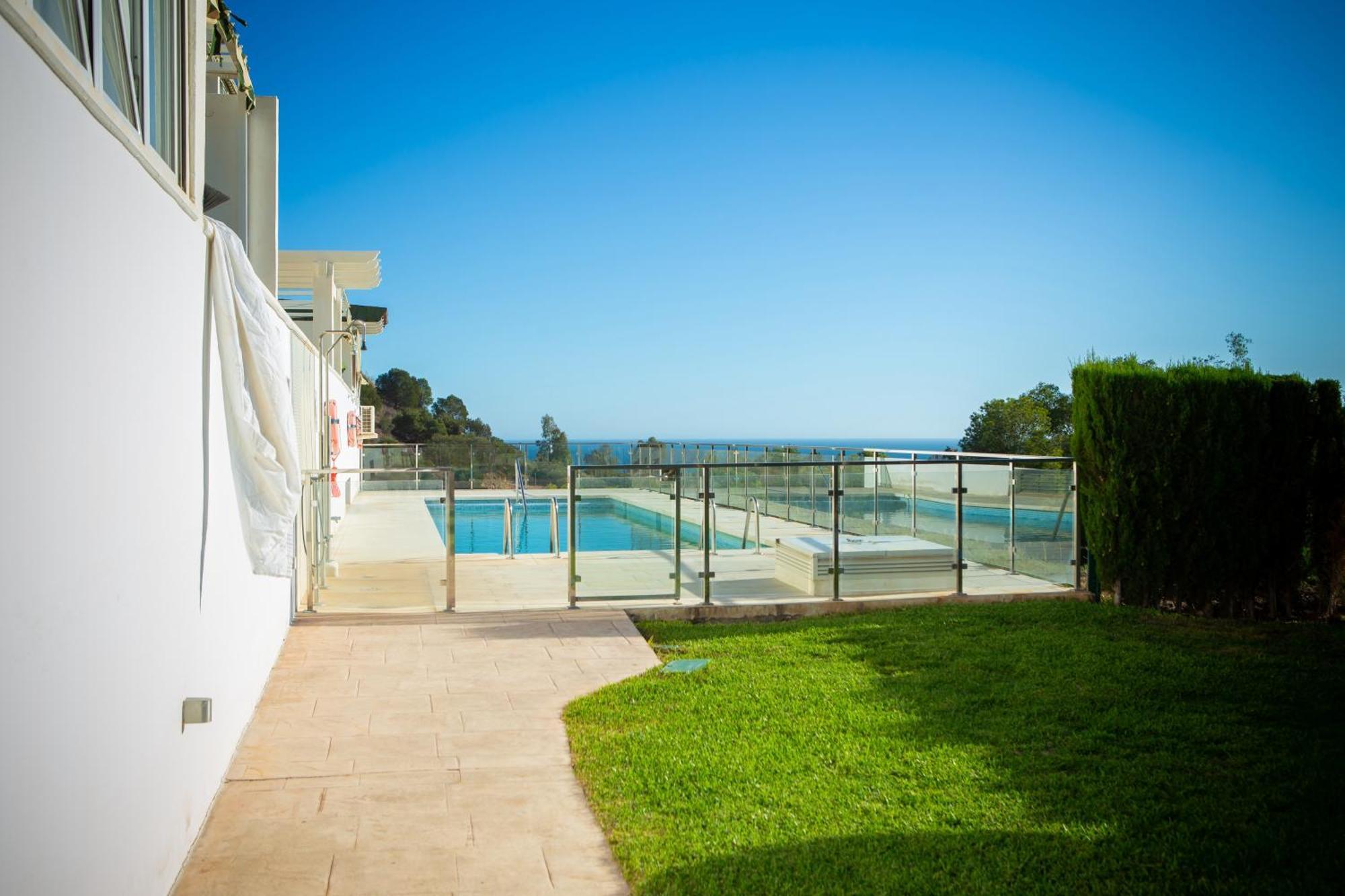 Benalhome - Tu Hogar Con Terraza Y Ducha Exterior Benalmádena Extérieur photo